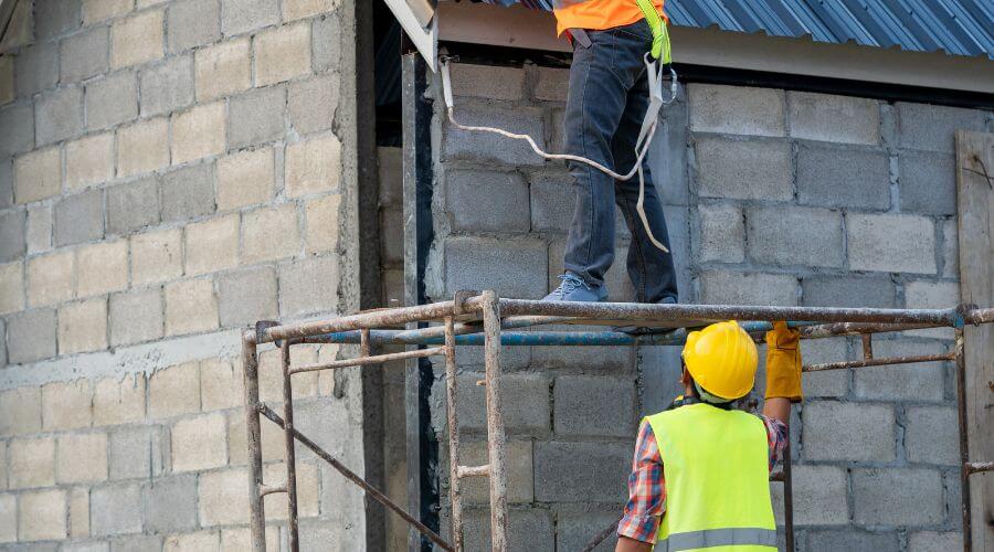 Expert Emergency Roof Repairs services in Turton, SD